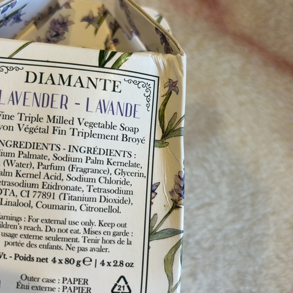 Diamante Scented Lavender Italian Vegitable Rapped Hand Soaps NWT Boxd 4x2.8oz - Picture 13 of 16